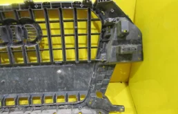 Решетка радиатора для Audi Q3 2011 года на фотографиях