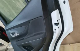 Дверь задняя правая для Opel Mokka 2014 года на фотографиях