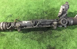 Рулевая рейка для BMW X3 2009 года на фотографиях