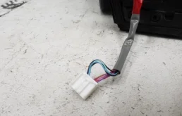 Зеркало боковое левое для Toyota RAV4 2014 года на фотографиях