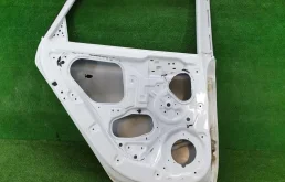 Дверь задняя (сдвижная) левая для Hyundai Solaris 2022 года на фотографиях