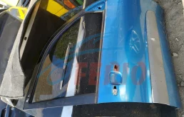 Дверь передняя правая для Toyota RAV4 на фотографиях