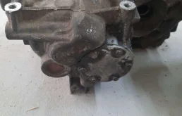 ГБЦ для Mitsubishi Pajero 1998 года на фотографиях