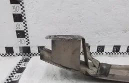 Усилитель бампера задний нижний для Hyundai Solaris на фотографиях