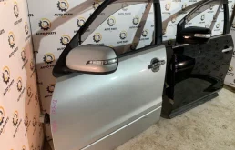 Дверь передняя левая для Suzuki Grand Vitara 1999 года на фотографиях