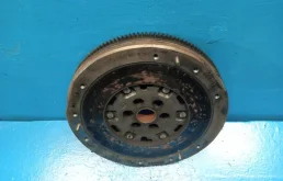 Маховик для Nissan X-Trail 2016 года на фотографиях