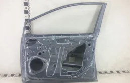 Двери для Toyota Corolla 2024 года на фотографиях