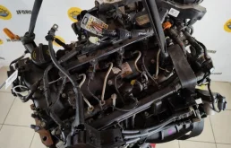 Двигатель без навесного для Kia Sorento 2024 года на фотографиях