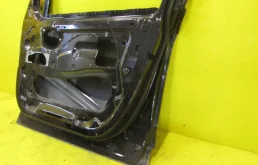 Дверь передняя правая для BMW X3 2010 года на фотографиях