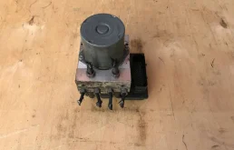 Блок ABS для BMW X3 на фотографиях