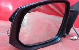 Зеркало боковое левое для Toyota RAV4 2005 года на фотографиях