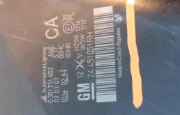 Фары для Opel Zafira 2005 года на фотографиях