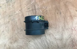 Датчик массового расхода воздуха для BMW X5 на фотографиях