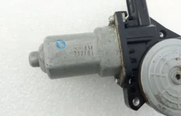 Мотор стеклоочистителя для Honda CR-V на фотографиях