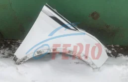 Крылья для Land Rover Range Rover Evoque 2010 года на фотографиях