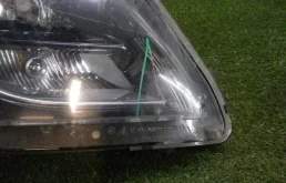 Фара правая для Opel Zafira 2014 года на фотографиях