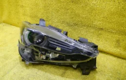 Фары для Mazda CX 5 2018 года на фотографиях