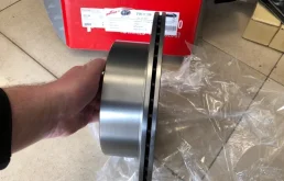 Тормозные колодки задние для Mitsubishi Pajero Sport на фотографиях