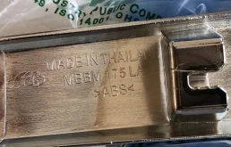 Молдинг переднего бампера левый для Mitsubishi Pajero Sport на фотографиях