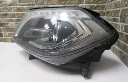 Фара правая для Mercedes-Benz GL class на фотографиях