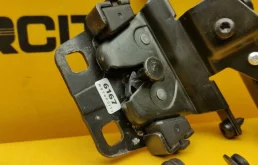 Замок багажника для BMW 5er на фотографиях