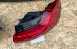 Фонарь правый для BMW X4 на фотографиях