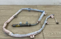 Шторка безопасности левая для Volkswagen Touareg на фотографиях