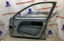 Дверь передняя правая для Mercedes-Benz E class 2015 года на фотографиях