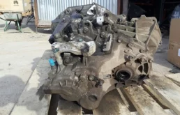 АКПП для Nissan X-Trail 2008 года на фотографиях