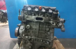 Двигатель без навесного для Honda Stream 2012 года на фотографиях