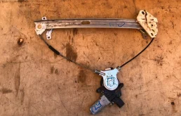 Мотор стеклоподъемника передний левый для Honda Accord на фотографиях