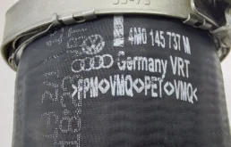 Патрубок интеркулера для Audi Q7 на фотографиях