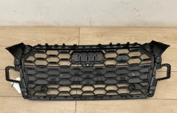 Решетка радиатора для Audi Q3 2023 года на фотографиях