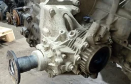 Раздатка для Nissan X-Trail 2001 года на фотографиях