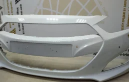 Бампер передний для Hyundai i40 2011 года на фотографиях