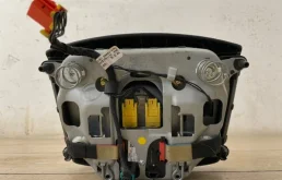 Подушка безопасности водителя для Volkswagen Touareg на фотографиях