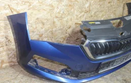 Накладка заднего бампера для Skoda Rapid 2025 года на фотографиях