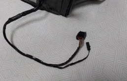 Стекла и зеркала для Audi Q7 2010 года на фотографиях