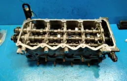 ГБЦ для Nissan Navara 2005 года на фотографиях