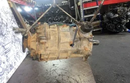 Раздатка для Toyota Land Cruiser Prado 2000 года на фотографиях