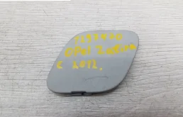 Заглушка буксировочного крюка задняя для Opel Zafira 2012 года на фотографиях