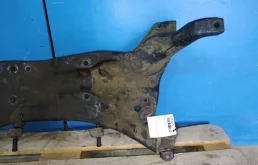 Подрамник двигателя для Mitsubishi Outlander на фотографиях