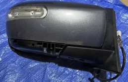 Стекла и зеркала для Mazda CX 7 2008 года на фотографиях