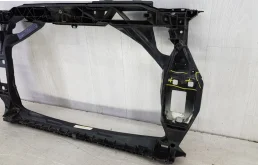 Кронштейн подушки двигателя для Audi Q3 2014 года на фотографиях