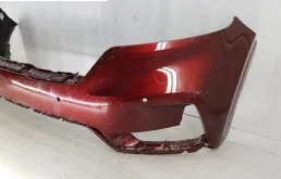 Бампер передний для Kia Carnival 2004 года на фотографиях