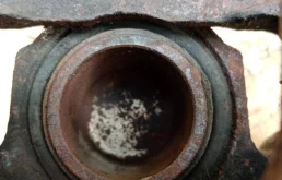 Суппорт задний правый для Suzuki Grand Vitara на фотографиях