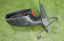 Зеркала для Skoda Rapid 2022 года на фотографиях