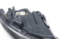 Фара ксенон левая для Audi Q7 2006 года на фотографиях