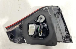 Фонарь внутренний правый для Kia Rio X line 2024 года на фотографиях