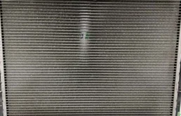 Радиатор охлаждения ДВС для BMW 3er 2007 года на фотографиях